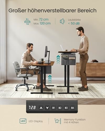 Zwei Männer arbeiten an höhenverstellbaren Schreibtischen mit LED-Anzeige.