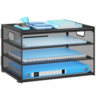 Schreibtisch-Organizer aus Mesh mit Büromaterial