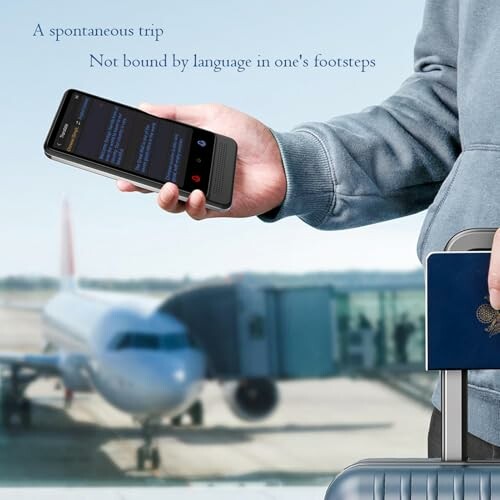 Person mit Smartphone und Reisepass am Flughafen